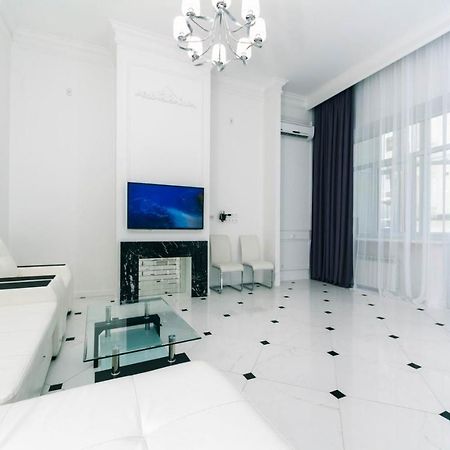 Vip Near Premier Palace & Arena City Kiev Dış mekan fotoğraf
