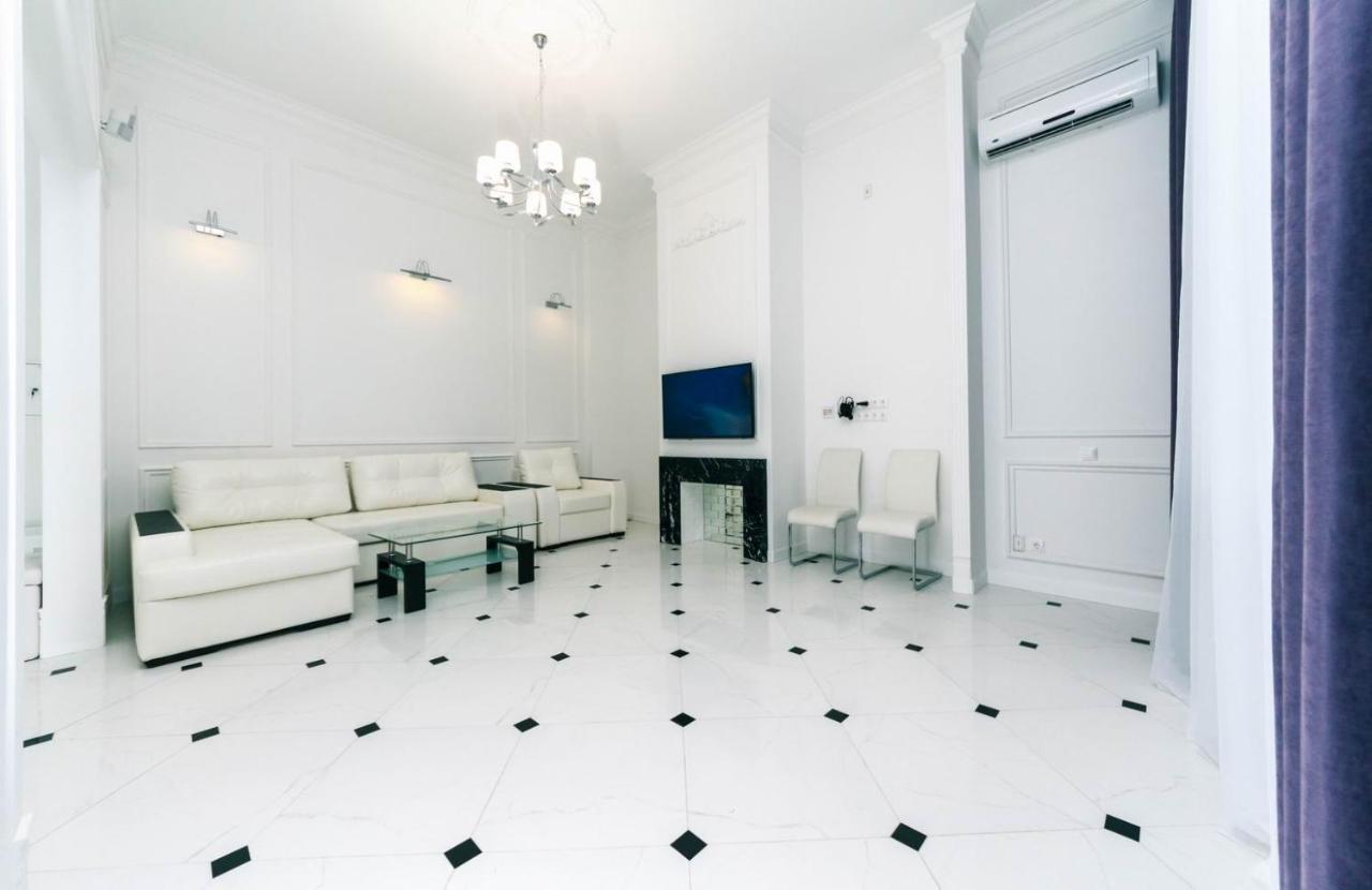 Vip Near Premier Palace & Arena City Kiev Dış mekan fotoğraf
